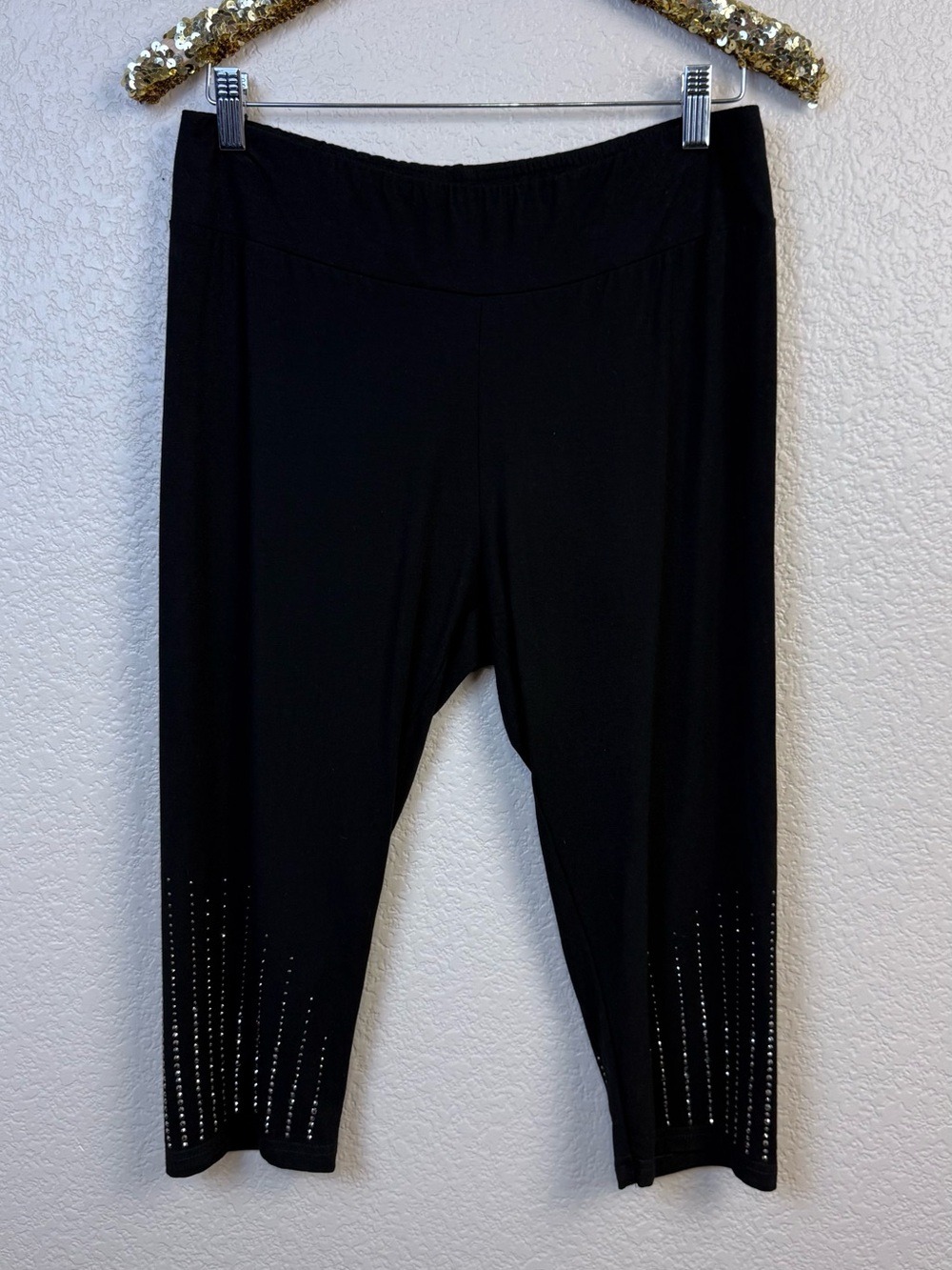 Vocal • Black Studded Capri Leggings